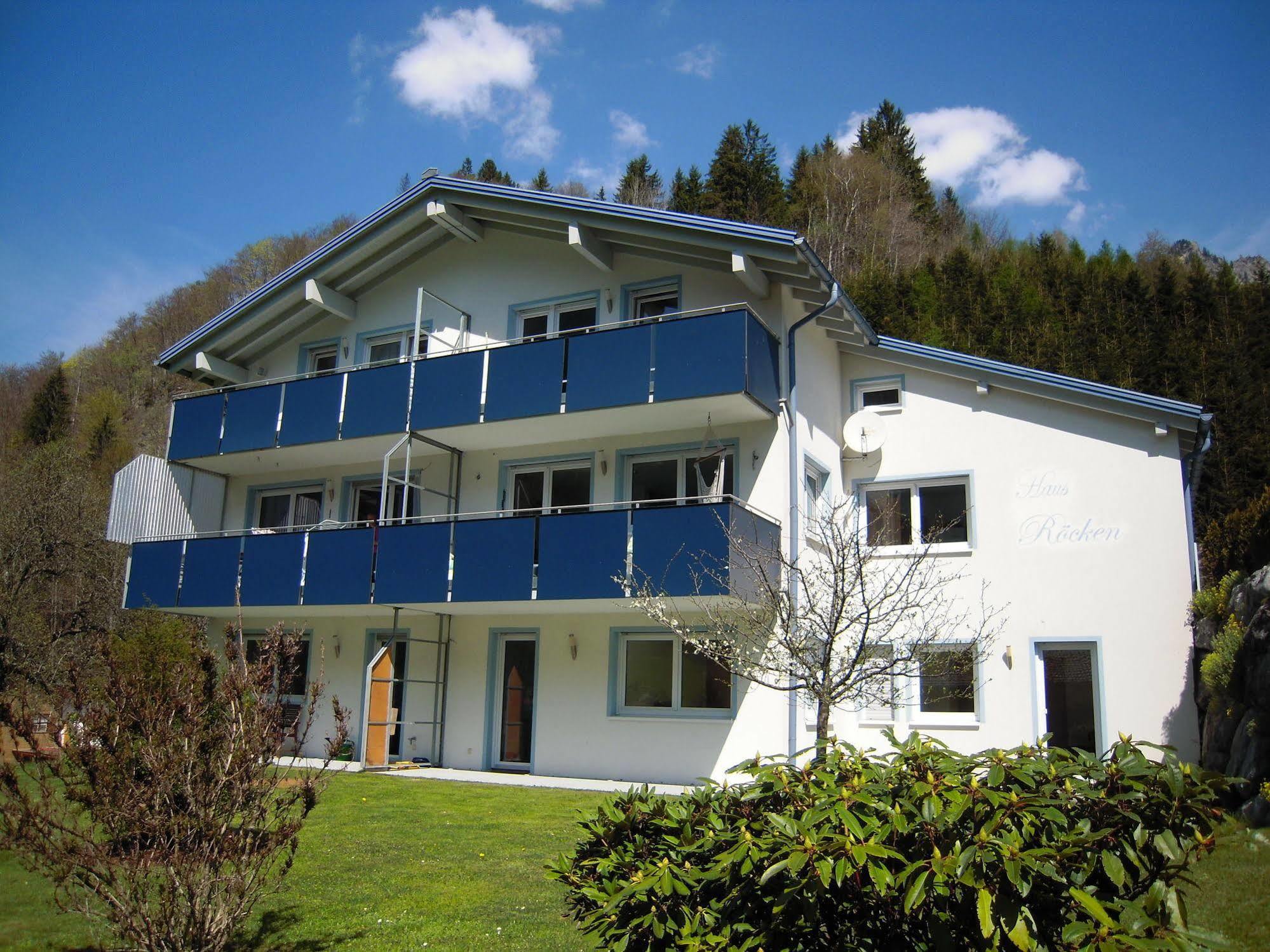 Haus Roecken Apartment ดาลาส ภายนอก รูปภาพ